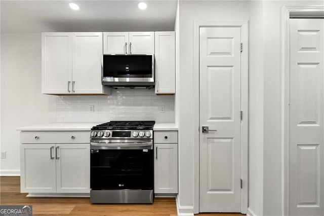 208 Chelsea Court, Woodstock, GA 30189