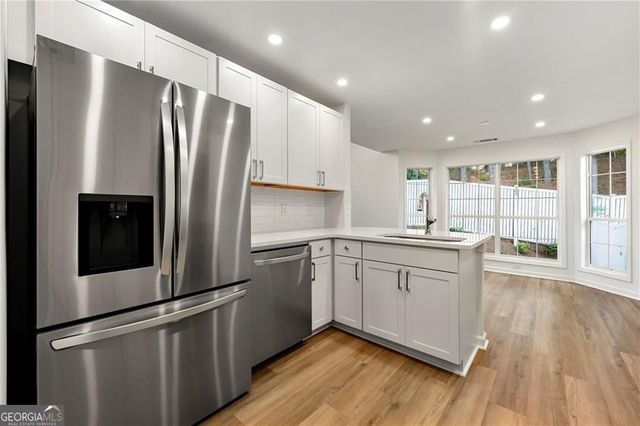 208 Chelsea Court, Woodstock, GA 30189