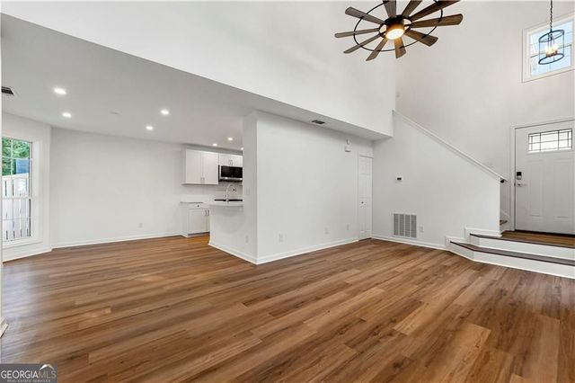 208 Chelsea Court, Woodstock, GA 30189