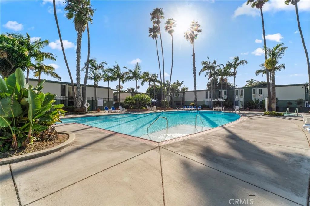 3700 Dean 1207, Ventura, CA 93003