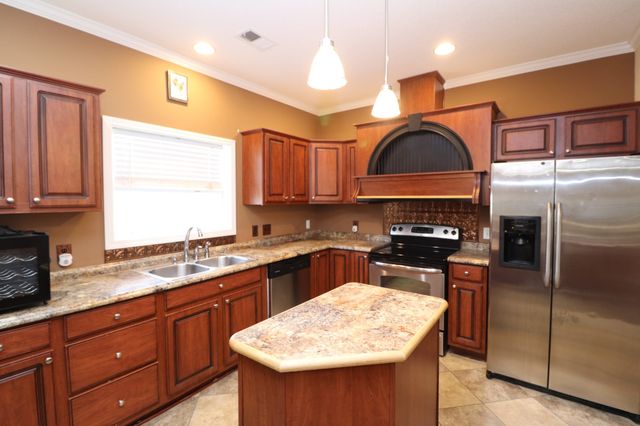 275 Walnut Grove Rd, Hartsville, TN 37074