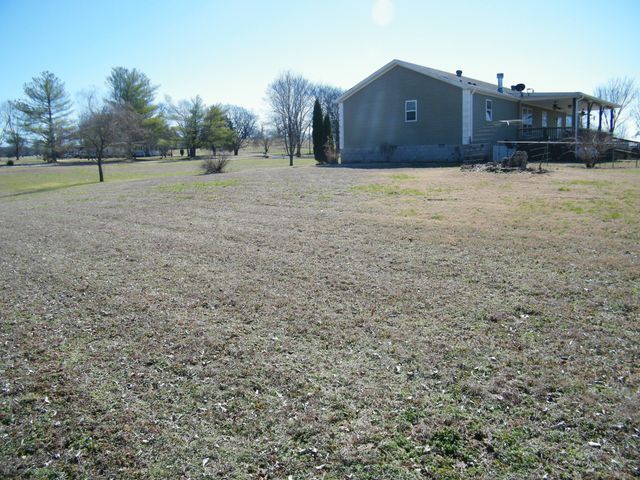 275 Walnut Grove Rd, Hartsville, TN 37074