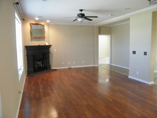 275 Walnut Grove Rd, Hartsville, TN 37074