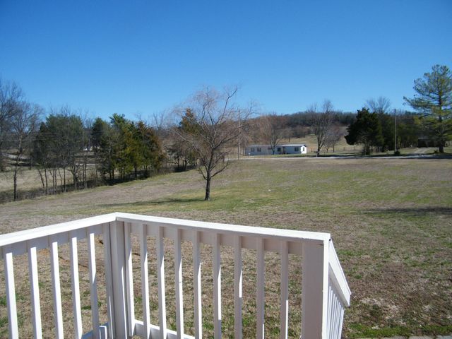 275 Walnut Grove Rd, Hartsville, TN 37074