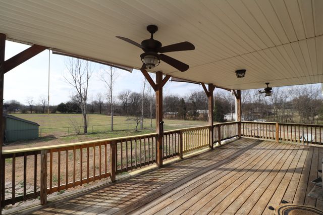 275 Walnut Grove Rd, Hartsville, TN 37074