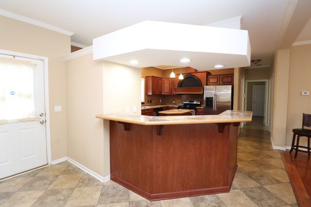 275 Walnut Grove Rd, Hartsville, TN 37074