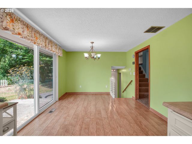 24620 Se SUNSHINE VALLEY Rd, Damascus, OR 97089