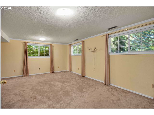 24620 Se SUNSHINE VALLEY Rd, Damascus, OR 97089
