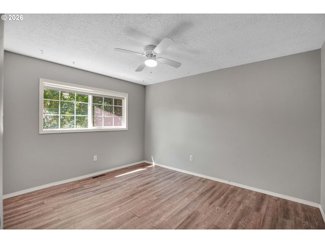 24620 Se SUNSHINE VALLEY Rd, Damascus, OR 97089