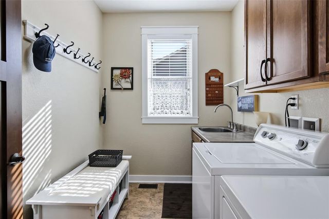 4225 Clay Street, Eau Claire, WI 54701