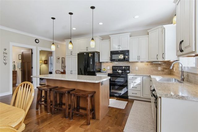 4225 Clay Street, Eau Claire, WI 54701