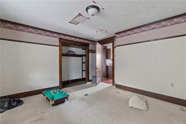 13 Charles St, Dravosburg, PA 15034