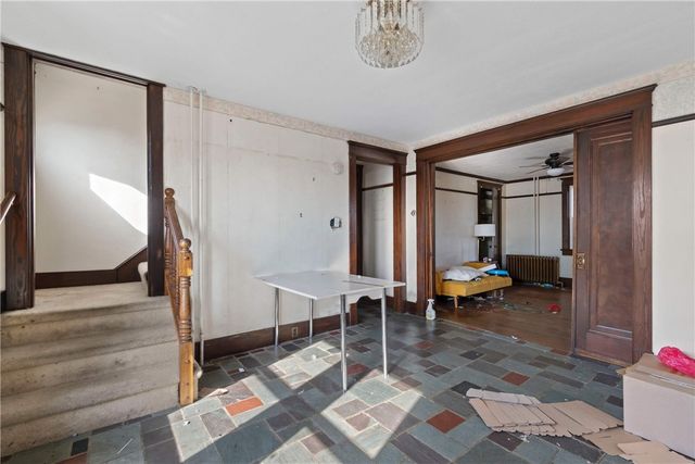 13 Charles St, Dravosburg, PA 15034