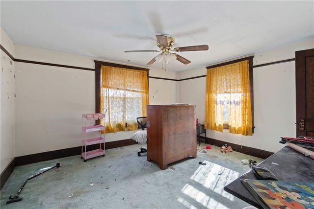 13 Charles St, Dravosburg, PA 15034