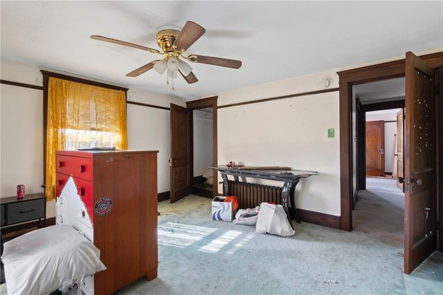 13 Charles St, Dravosburg, PA 15034