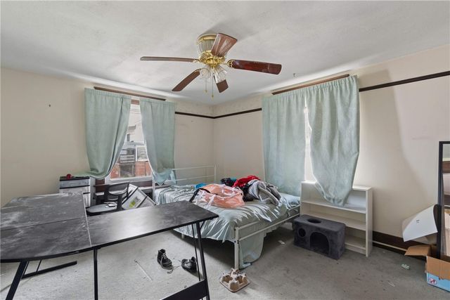 13 Charles St, Dravosburg, PA 15034