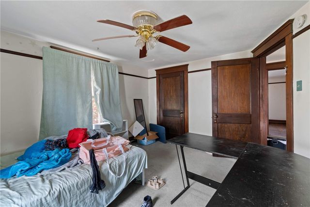 13 Charles St, Dravosburg, PA 15034