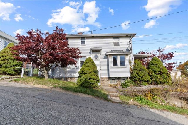 13 Charles St, Dravosburg, PA 15034