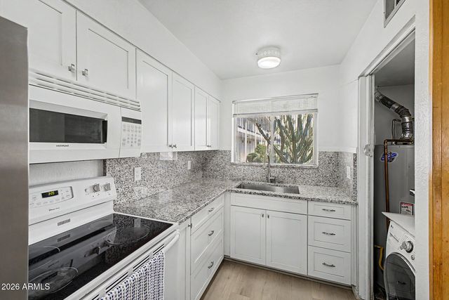 10862 N Fairway Court E, Sun City, AZ 85351