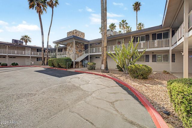 10862 N Fairway Court E, Sun City, AZ 85351
