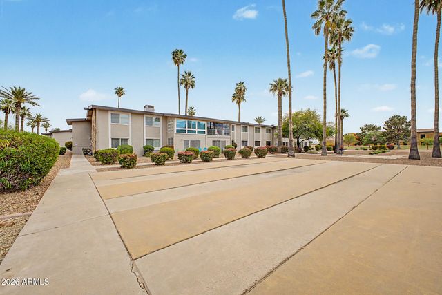 10862 N Fairway Court E, Sun City, AZ 85351