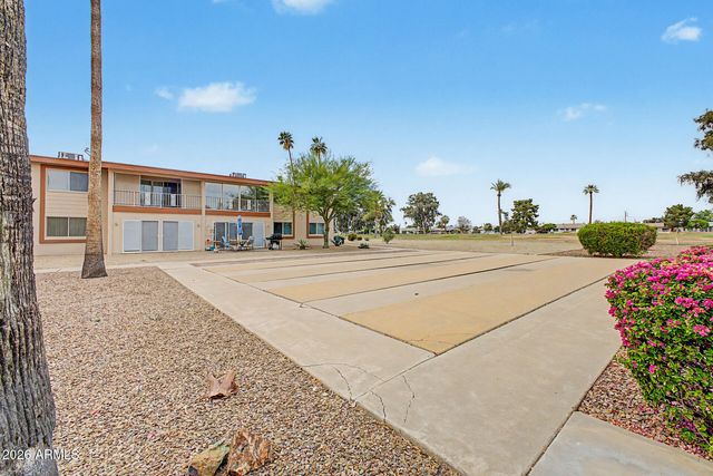 10862 N Fairway Court E, Sun City, AZ 85351