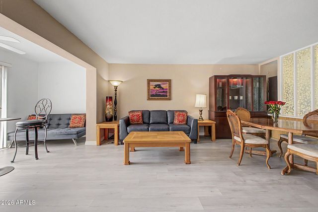 10862 N Fairway Court E, Sun City, AZ 85351