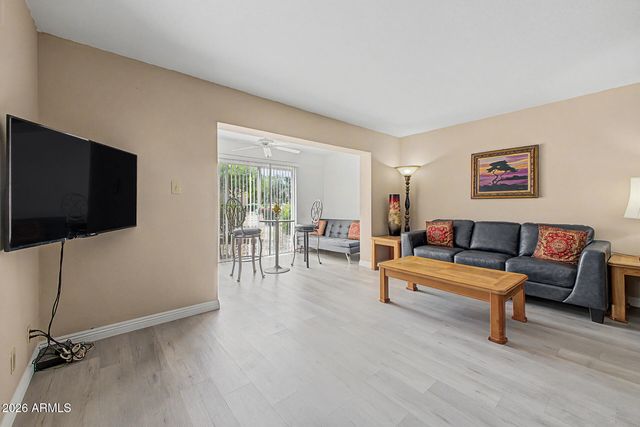 10862 N Fairway Court E, Sun City, AZ 85351