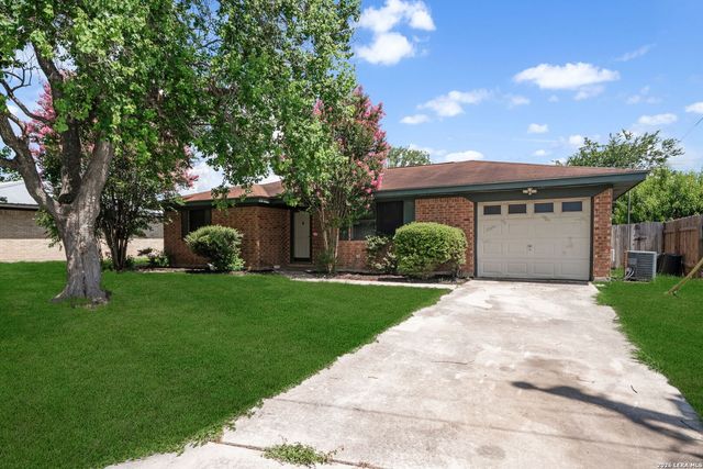 306 Meadow Dr, Marion, TX 78124