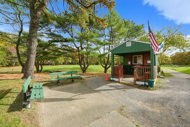86 Birchwood Road 402, Medford, NY 11763