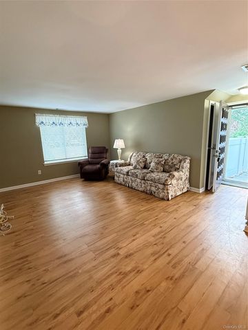 86 Birchwood Road 402, Medford, NY 11763