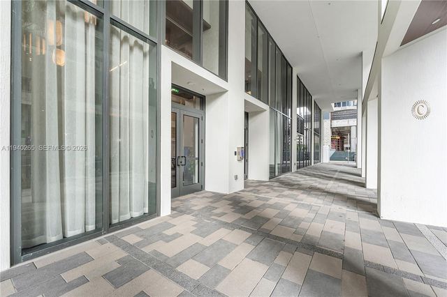 11 NE 6th Street 1702, Miami, FL 33132