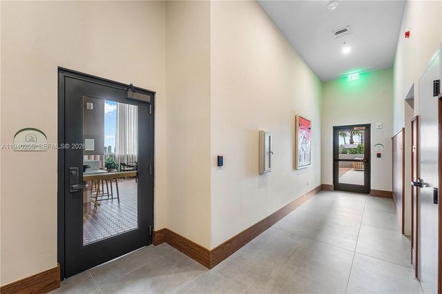 11 NE 6th Street 1702, Miami, FL 33132