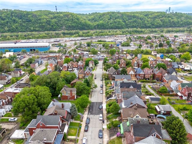 228 Winston, Hazelwood, PA 15207