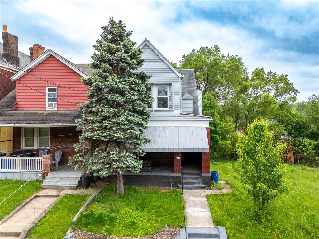 228 Winston, Hazelwood, PA 15207