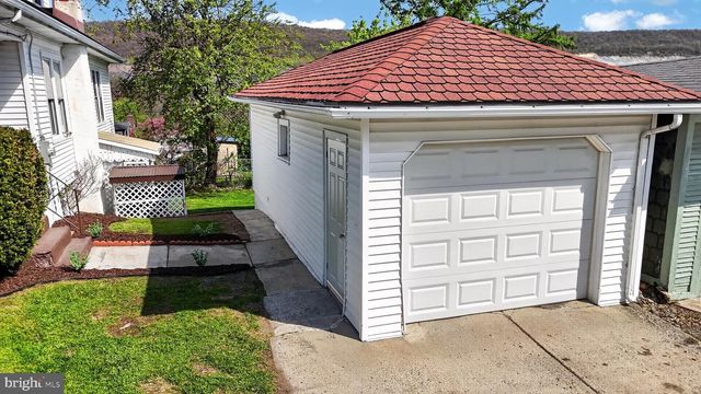 139 6TH ST, Coaldale, PA 18218