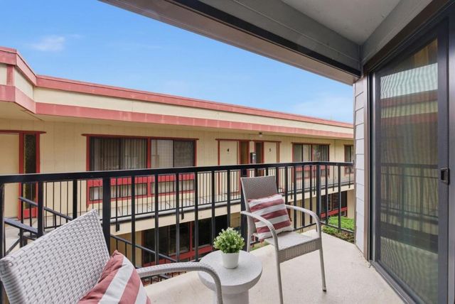 633 Baden Avenue C, South San Francisco, CA 94080