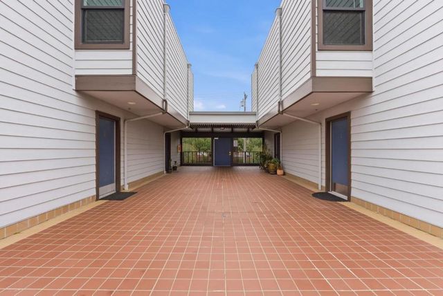 633 Baden Avenue C, South San Francisco, CA 94080