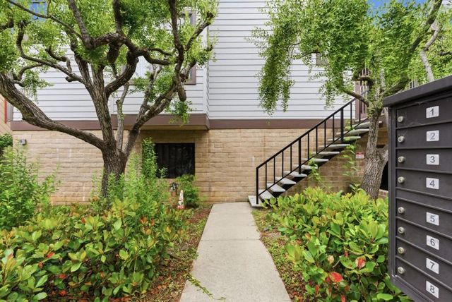 633 Baden Avenue C, South San Francisco, CA 94080