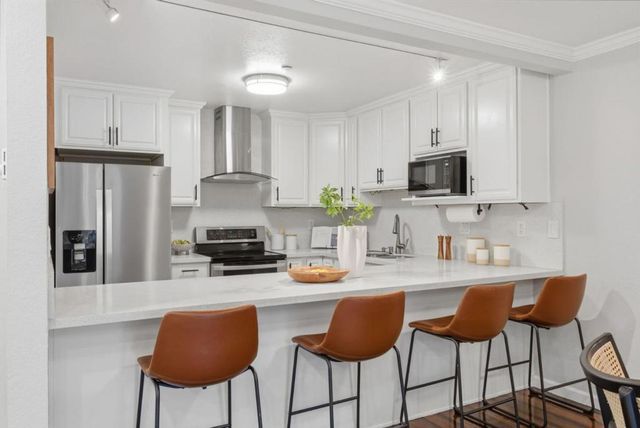 633 Baden Avenue C, South San Francisco, CA 94080