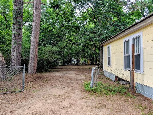 519 Webb Rd, Dothan, AL 36303