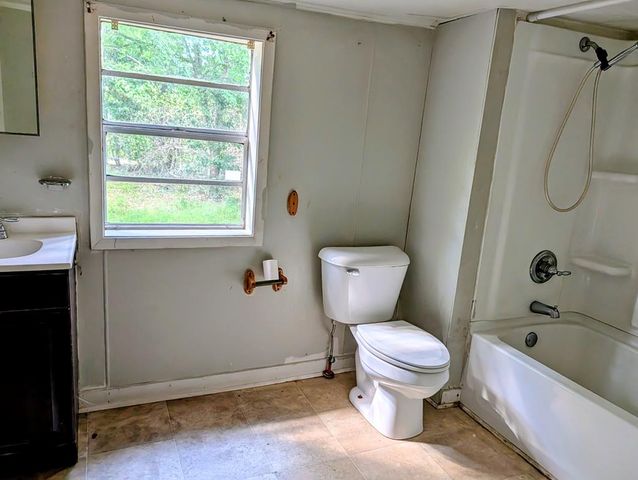 519 Webb Rd, Dothan, AL 36303