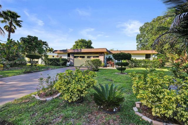 6408 NW 72nd Ave, Tamarac, FL 33321