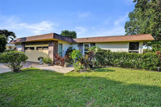 6408 NW 72nd Ave, Tamarac, FL 33321