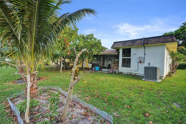 6408 NW 72nd Ave, Tamarac, FL 33321
