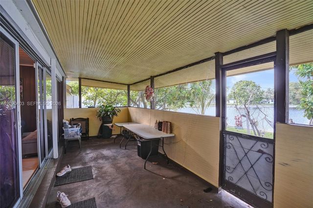 6408 NW 72nd Ave, Tamarac, FL 33321
