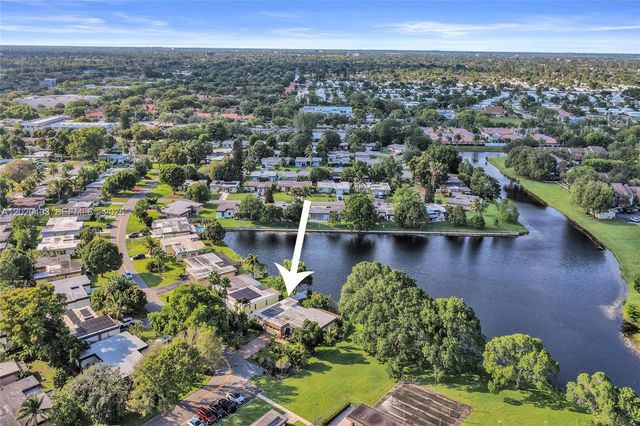 6408 NW 72nd Ave, Tamarac, FL 33321