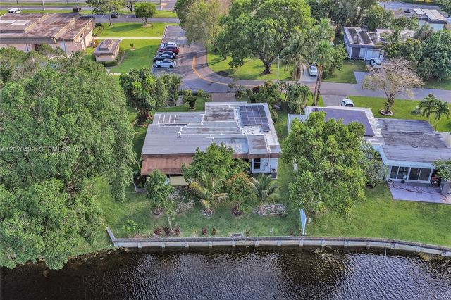 6408 NW 72nd Ave, Tamarac, FL 33321