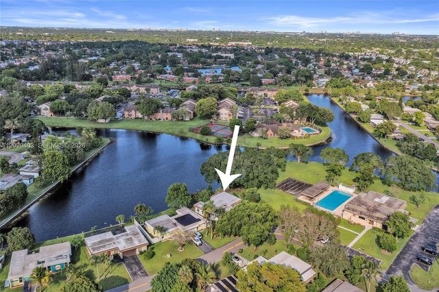 6408 NW 72nd Ave, Tamarac, FL 33321