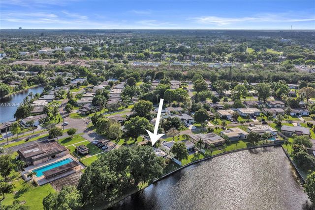 6408 NW 72nd Ave, Tamarac, FL 33321